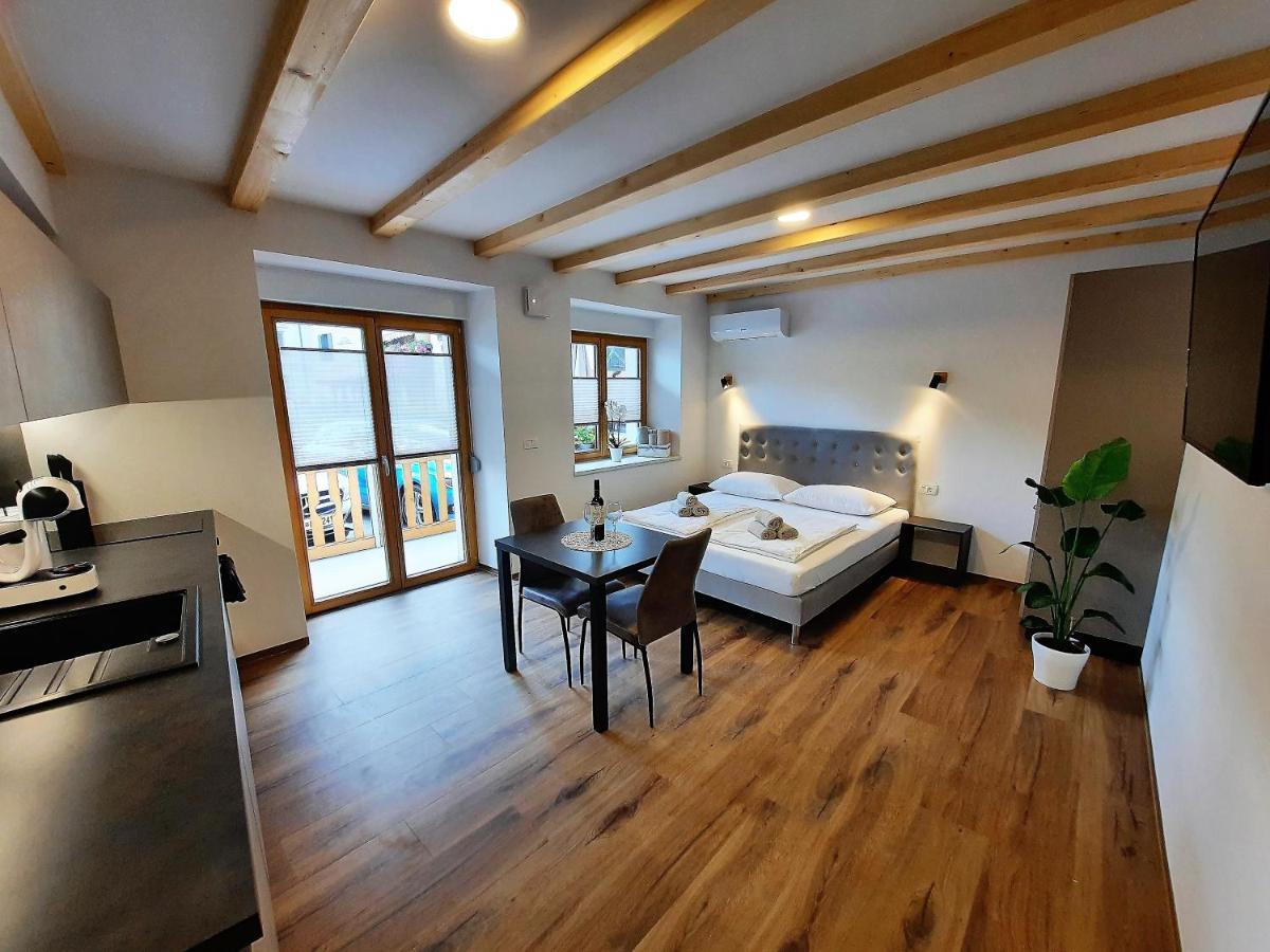 Apartments Hlapi With Spa Kobarid Exterior photo