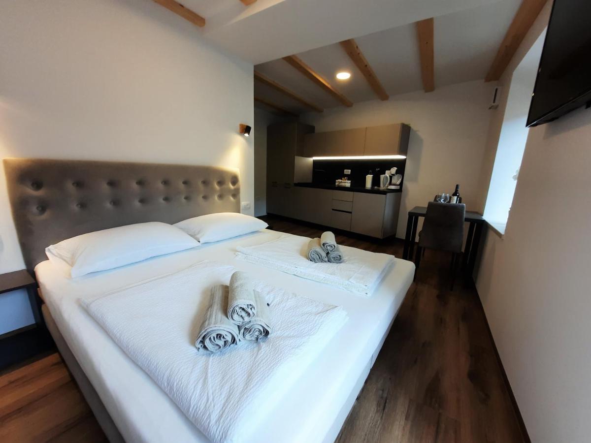 Apartments Hlapi With Spa Kobarid Exterior photo